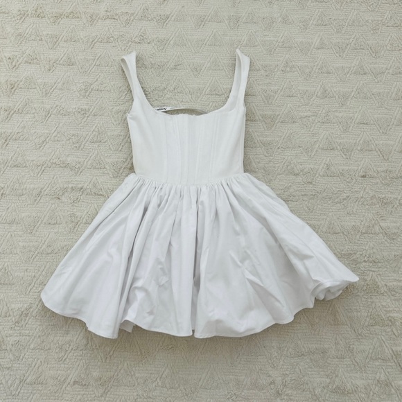 NWT Silvia Astore Annie dress in white - Picture 5 of 10